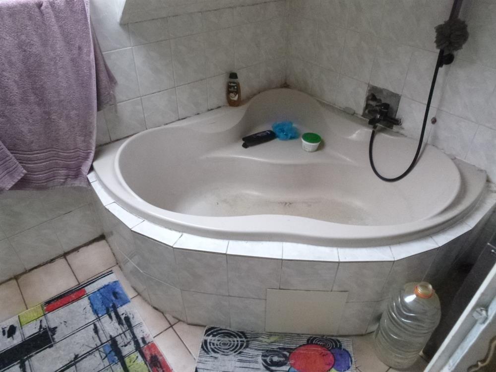 Podíl 1/4 na RD (zem used.) v Dobré Vodě u Hořic