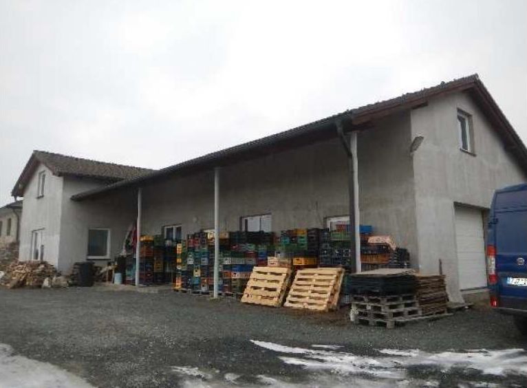 Výrobní a skladovací areál v Přísece