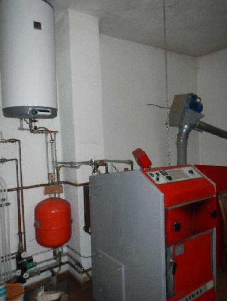 Výrobní a skladovací areál v Přísece